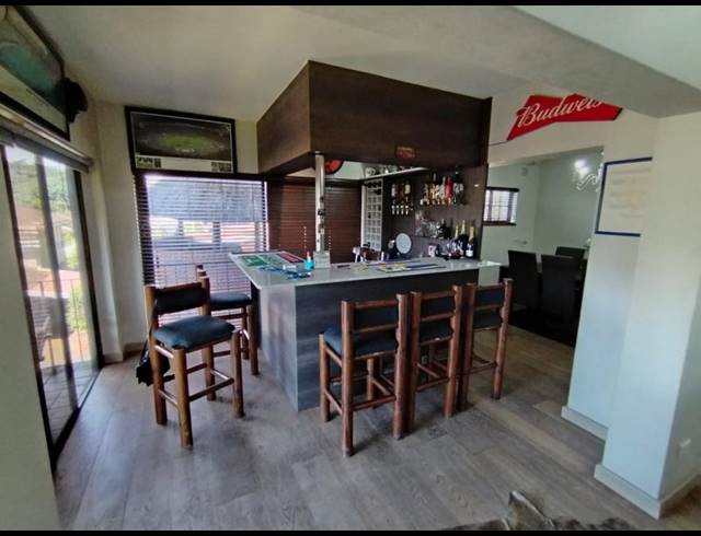 3 BEDROOM TOWNHOUSE FOR SALE IN SUNNINGDALE